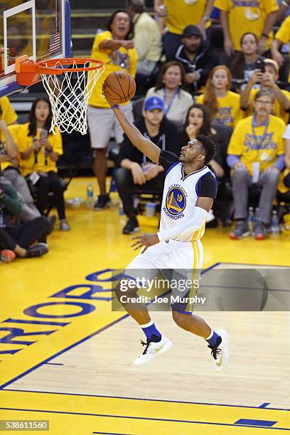 Leandro Barbosa of the Golden State Warriors drives to the basket during Game Two of the 2016 NBA Finals against the Cleveland Cavaliers on June 5,...