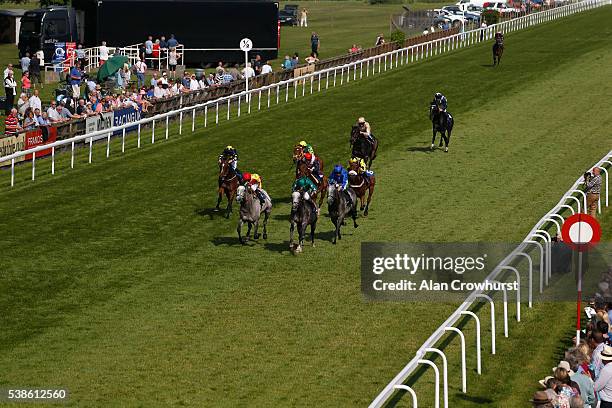 Salisbury Racource Andrea Salisbury Photos and Premium High Res Pictures - Getty Images