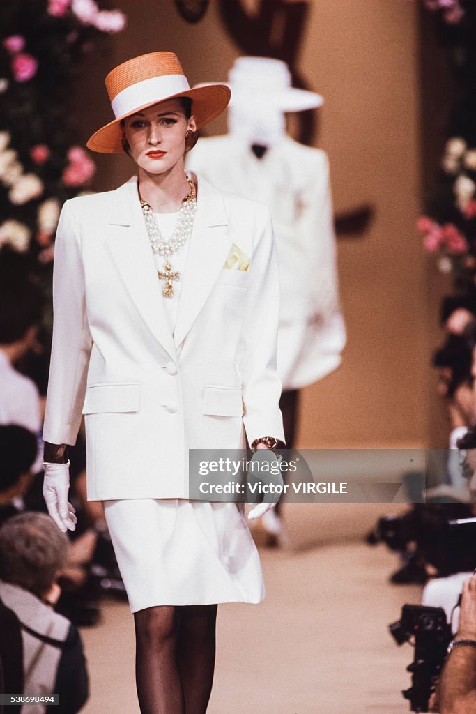 Yves Saint Laurent - Runway - Haute Couture Spring/Summer 1990