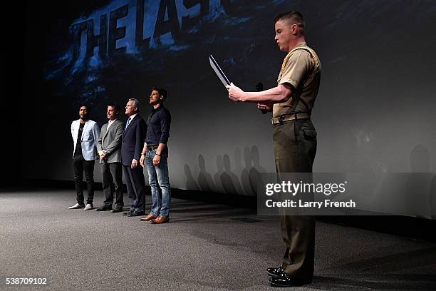 Jocko Sims, Executive Producer Steven Kane and Travis Van Winkle are presented with the Distinguised Public Service Award by Secretary of the Navy...