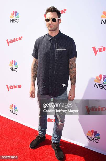 Singer/musician Adam Levine arrives at 'The Voice' Karaoke For Charity event at HYDE Sunset: Kitchen + Cocktails on April 21, 2016 in West Hollywood,...