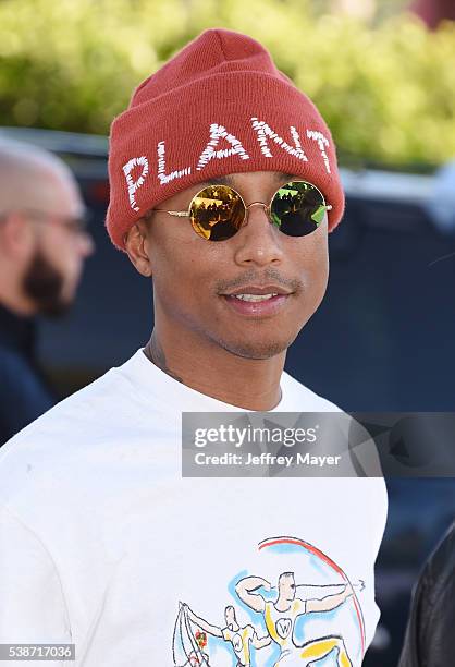 Singer/musician Pharrell Williams arrives at 'The Voice' Karaoke For Charity event at HYDE Sunset: Kitchen + Cocktails on April 21, 2016 in West...