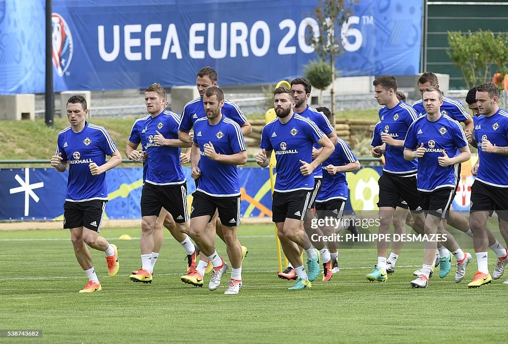 FBL-EURO-2016-NIR-TRAINING