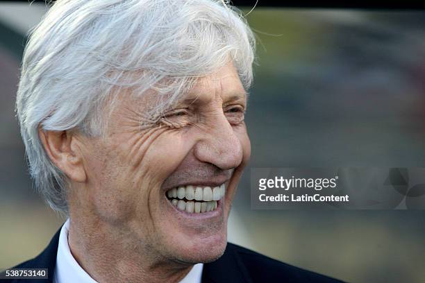 Jose Pekerman coach of Colombia smiles during a group A match between Colombia and Paraguay at Rose Bowl Stadium as part of Copa America Centenario...