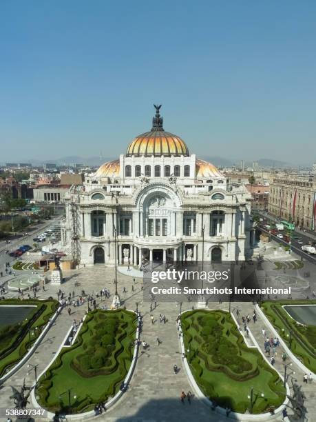 mexico city - palacio de bellas artes stockfoto's en -beelden