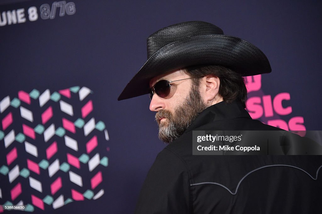 2016 CMT Music Awards - Arrivals