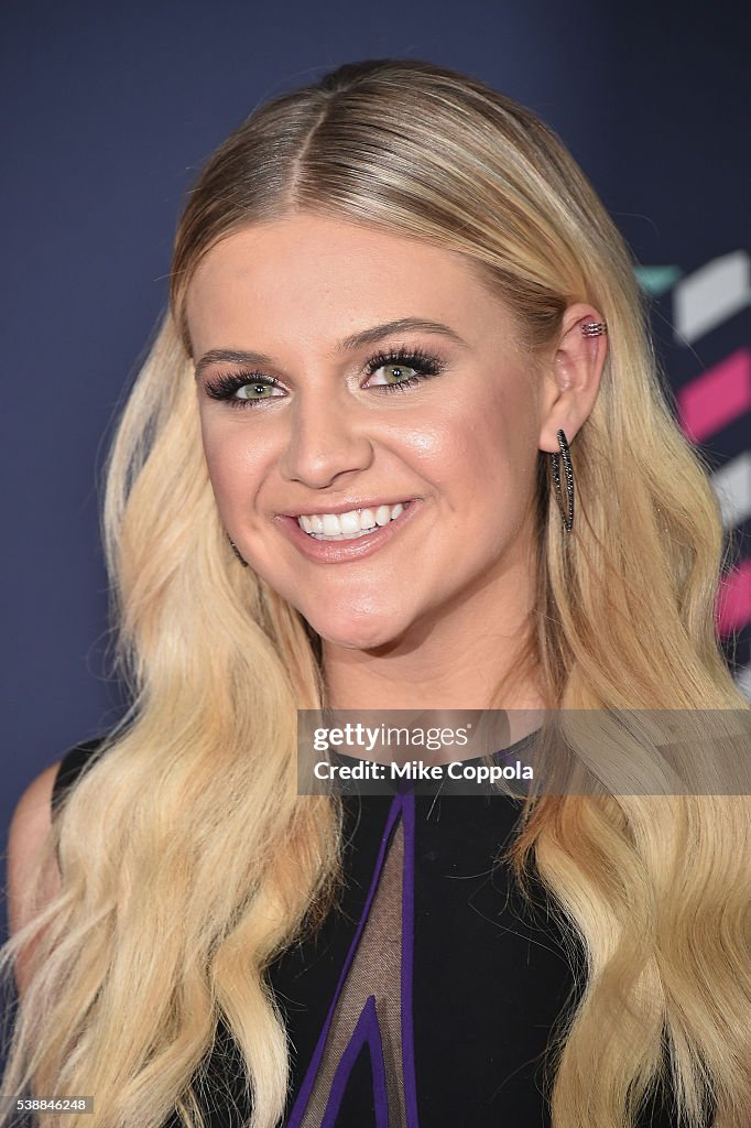 2016 CMT Music Awards - Arrivals