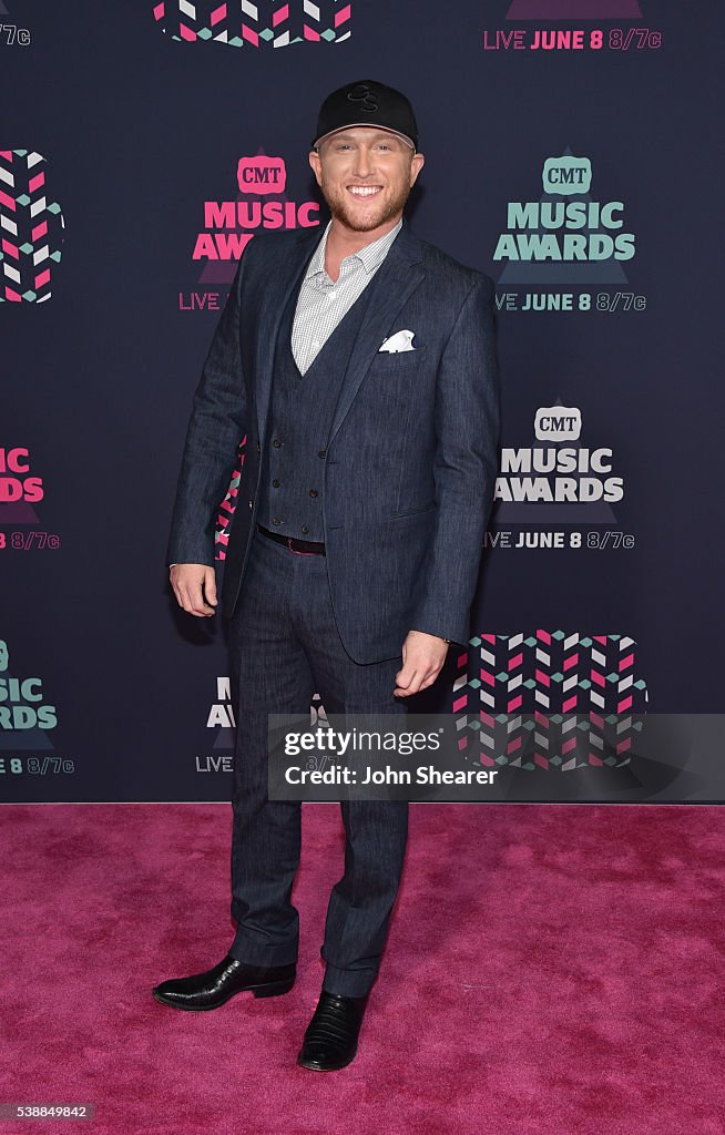2016 CMT Music Awards - Arrivals