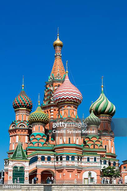 russia, moscow, red square, st. basil's cathedral - st basil's cathedral stock pictures, royalty-free photos & images