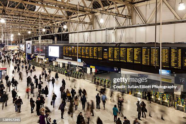 a busy london waterloo railway station, england - waterloo railway station london stock pictures, royalty-free photos & images