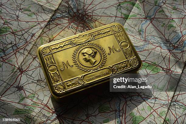princess mary christmas tin. - christmas wwi 1914 stock pictures, royalty-free photos & images