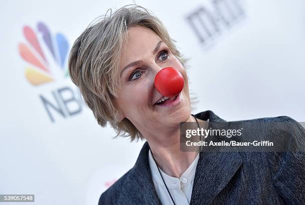 Actress Jane Lynch arrives at The Red Nose Day Special at the Alfred Hitchcock Theater at Universal Studios on May 26, 2016 in Universal City,...