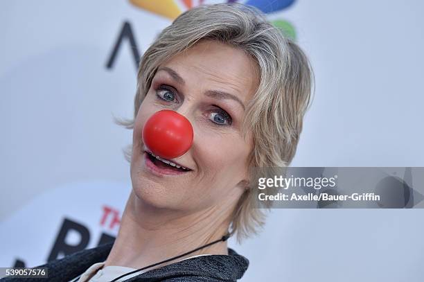 Actress Jane Lynch arrives at The Red Nose Day Special at the Alfred Hitchcock Theater at Universal Studios on May 26, 2016 in Universal City,...