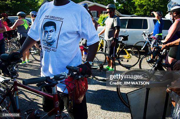 M Ali Rider 515 Childhood Memory Box Stock Photos, High-Res Pictures, and Images ...