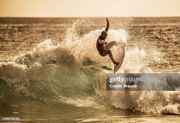 Car Riding Wave 35,041 S Waves Stock Photos, High-Res Pictures, and Images - Getty Images