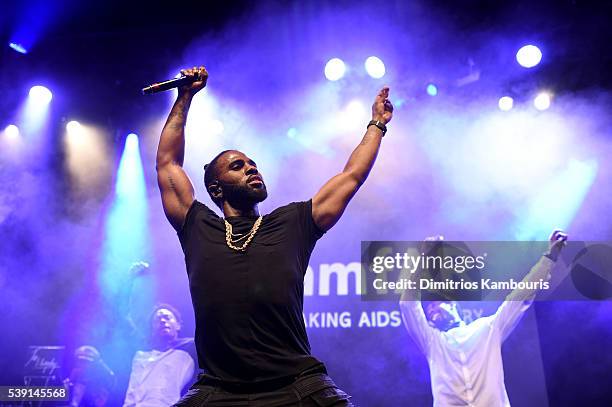 Singer Jason Derulo performs onstage during the 7th Annual amfAR Inspiration Gala at Skylight at Moynihan Station on June 9, 2016 in New York City.