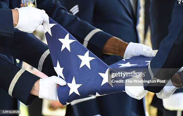 Military Rites Us Military Funeral Photos and Premium High Res Pictures - Getty Images