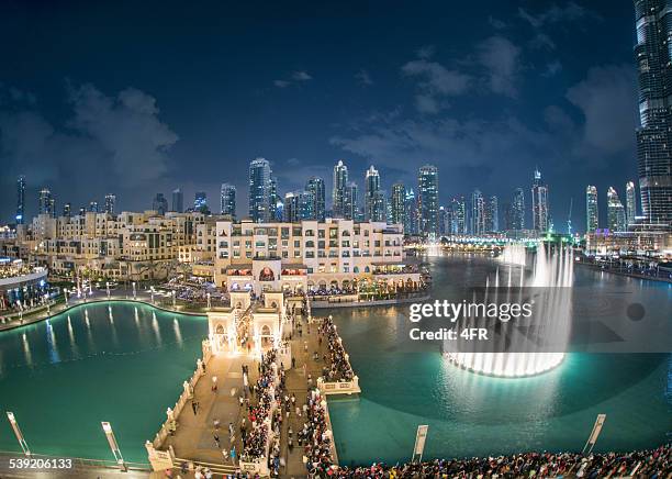 dubai fountain show, burj khalifa, uae - dubai mall stock pictures, royalty-free photos & images