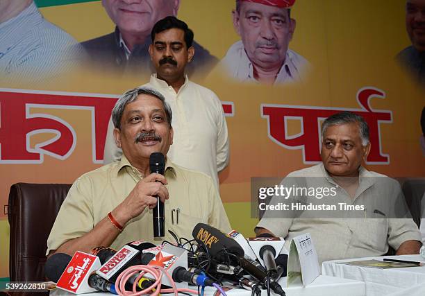 Manohar Rk C R Manohar Photos and Premium High Res Pictures - Getty Images