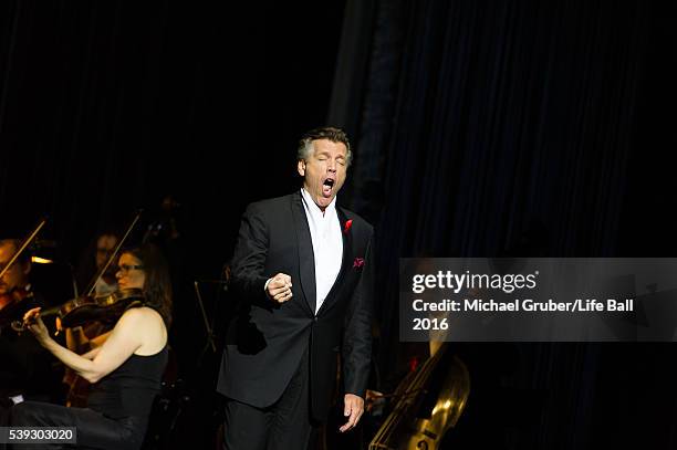 Thomas Hampson performs on stage during the Red Ribbon Celebration Concert at Burgtheater on June 10, 2016 in Vienna, Austria. The Red Ribbon...