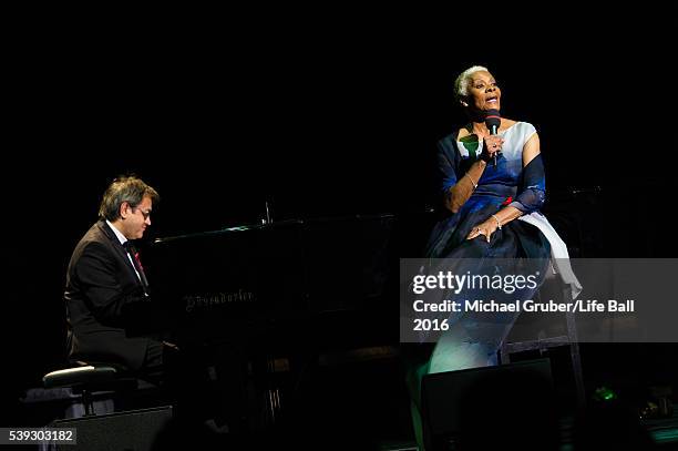 Dionne Warwick performs on stage during the Red Ribbon Celebration Concert at Burgtheater on June 10, 2016 in Vienna, Austria. The Red Ribbon...