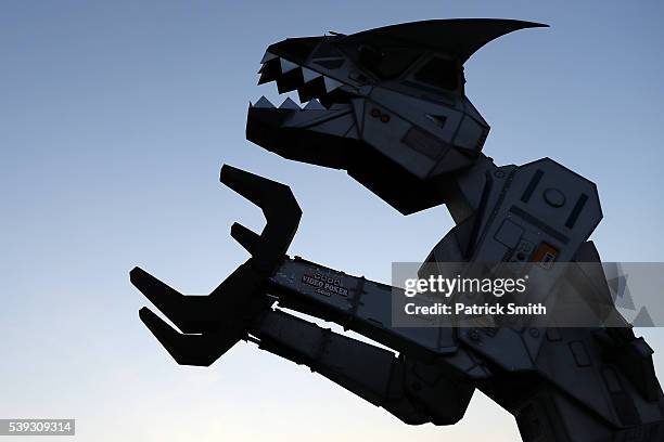 Robosaurus Photos and Premium High Res Pictures - Getty Images