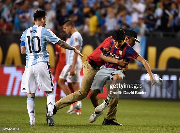Essi Armested Messi Arrested Fotografías e imágenes de stock - Getty Images