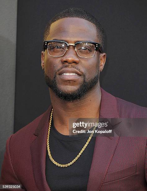 Actor Kevin Hart arrives at the Los Angeles Premiere "Central Intelligence" at Westwood Village Theatre on June 10, 2016 in Westwood, California.