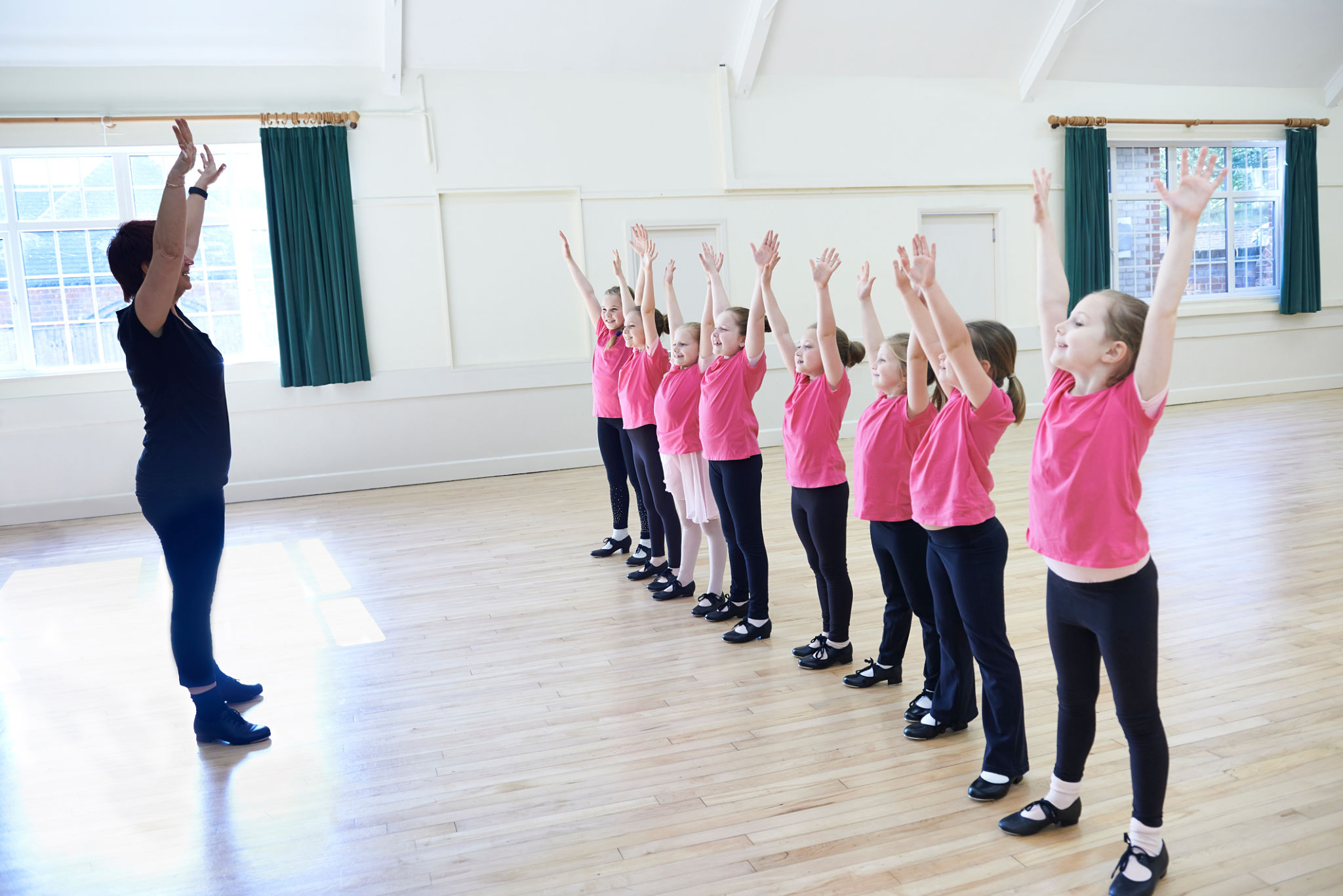 children tap dancing