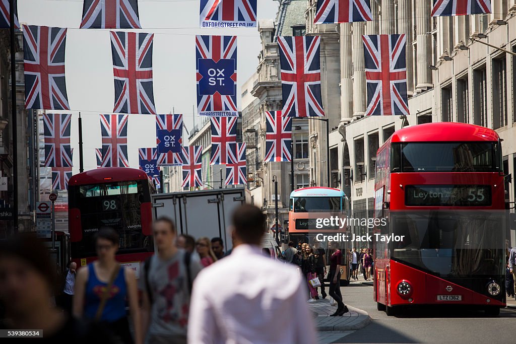 Warm Weather Helps High Street Sales To Rise