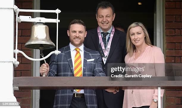 Brendon McCullum rings the five minute bell alongside wife Ellissa and Chief Executive of Marylebone Cricket Club Derek Brewer during day three of...