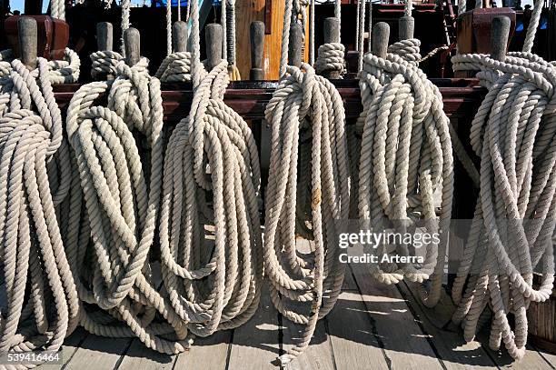 Hms Ropes 18 Hms Bahamas Stock Photos, High-Res Pictures, and Images - Getty Images