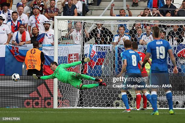 Danny Ward of Wales dives to make a save during the UEFA EURO 2016 Group B match between Wales and Slovakia at Stade Matmut Atlantique on June 11,...