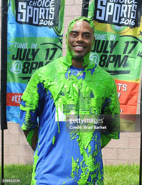New York Girant Rashad JenningsÊgets slimed at the Nickelodeon And The New York Giants Host Tryouts For The "Triple Shot Challenge: Kids' Choice...