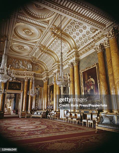525 Buckingham Palace Interior Stock Photos, High-Res Pictures, and ...