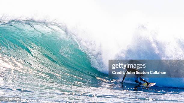 surfing in the savu sea - oost nusa tenggara stockfoto's en -beelden