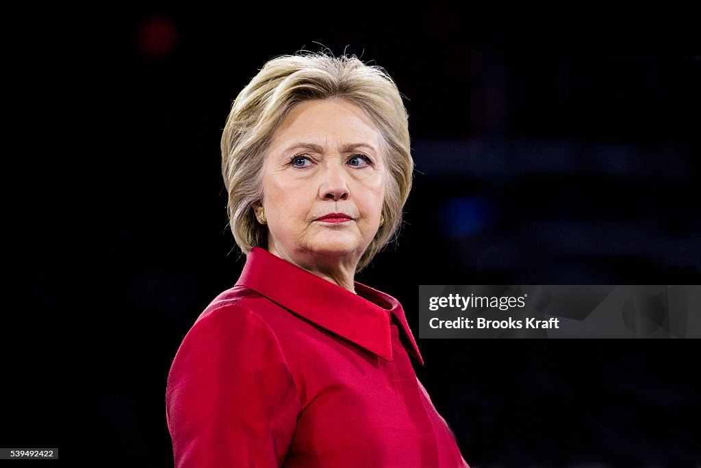 Democratic Presidential Candidate Hillary Clinton Speaks at AIPAC in Washington