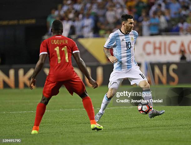 Lionel Messi of Argentina moves against Armando Cooper of Panama during a match in the 2016 Copa America Centenario at Soldier Field on June 10, 2016...