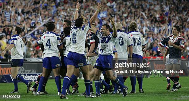 The Bulldogs at the final siren of the 2004 NRL Grand Final of the Roosters V Bulldogs game, 3 October 2004. SMH Picture by TIM CLAYTON