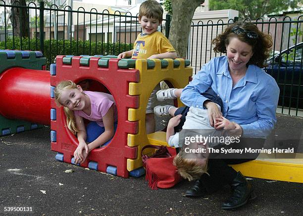 Margret Rafferty Luke 4 Photos and Premium High Res Pictures - Getty Images