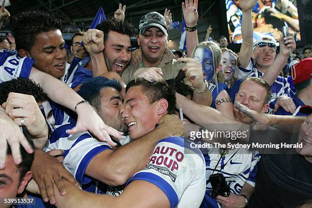 Grand Final. Roosters V The Bulldog's Sonny Bill Williams celebrates with the Bulldogs fans. SMH Sport. Photo by Tim Clayton.