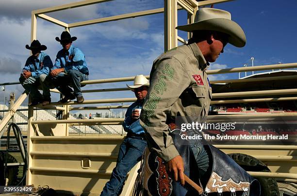 Neil Williams Rodeo 20 Rm Williams International Rodeo Challenge Stock Photos, High-Res ...