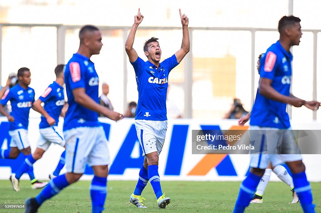 Atletico MG v Cruzeiro - Brasileirao Series A 2016