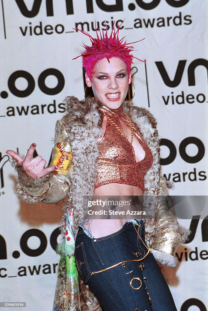 MTV VIDEO MUSIC AWARDS 2000