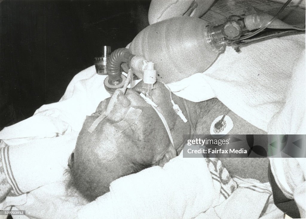 Kerry Packer is admitted to Saint Vincent's Hospital after suffering a heart att