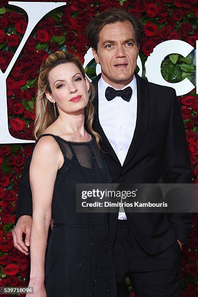 Kate Arrington and Michael Shannon attend the 70th Annual Tony Awards at The Beacon Theatre on June 12, 2016 in New York City.