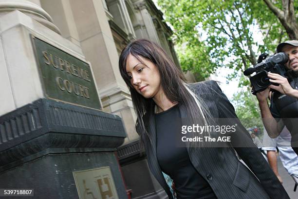 Zarah Garde-Wilson at the Melbourne Supreme Court. 22 November, 2005. THE AGE NEWS Picture by JASON SOUTH.