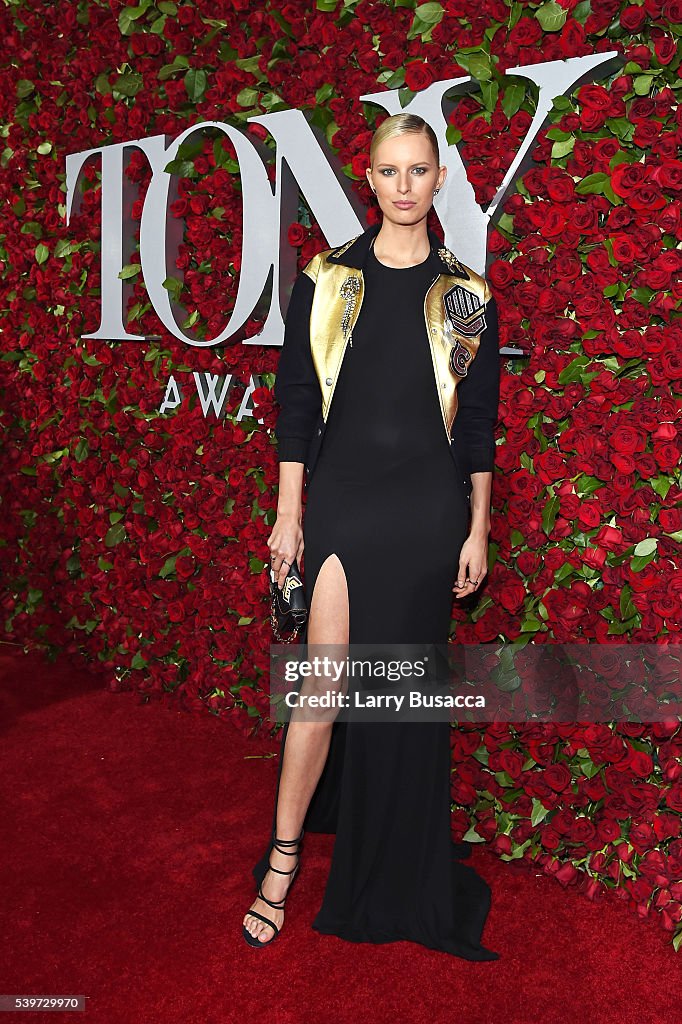 2016 Tony Awards - Red Carpet