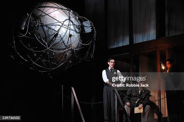 Rob Roderick Actor 358 Robert Earle Stock Photos, High-Res Pictures, and Images - Getty Images