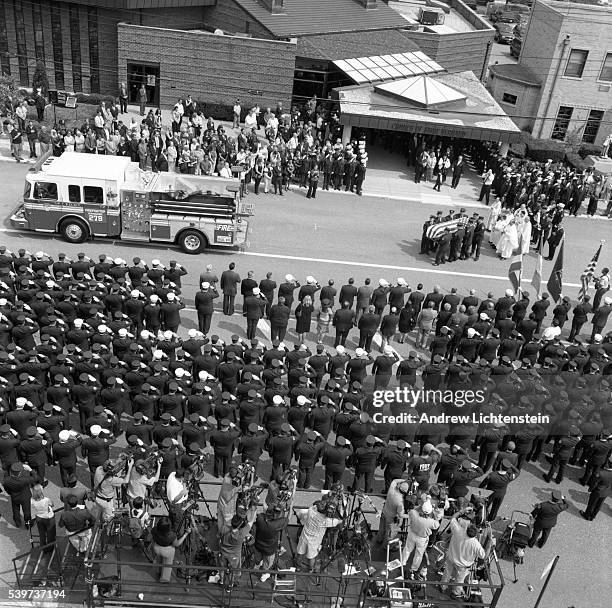Mike Ragusa 30 Firefighter Michael Ragusa Stock Photos, High-Res Pictures, and ...